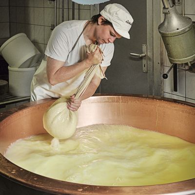 Unterst-Hütte Alpine Cheese Dairy